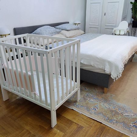 Allomas Apartman Budapest Eksteriør billede