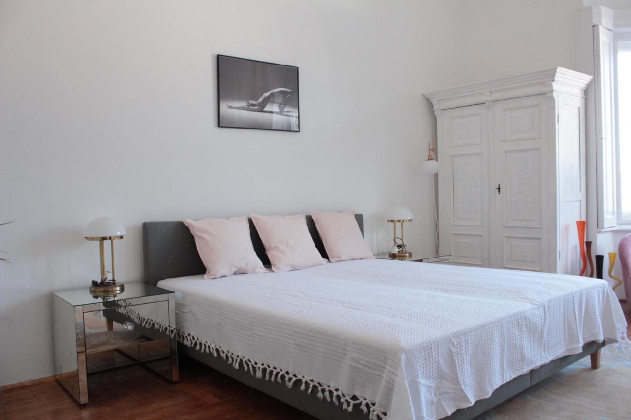 Allomas Apartman Budapest Eksteriør billede