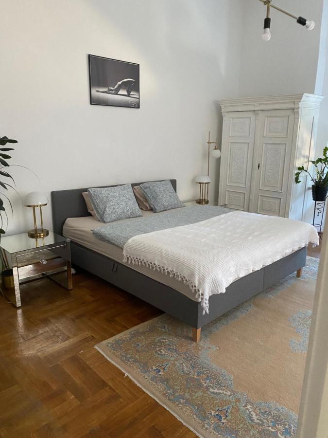 Allomas Apartman Budapest Eksteriør billede