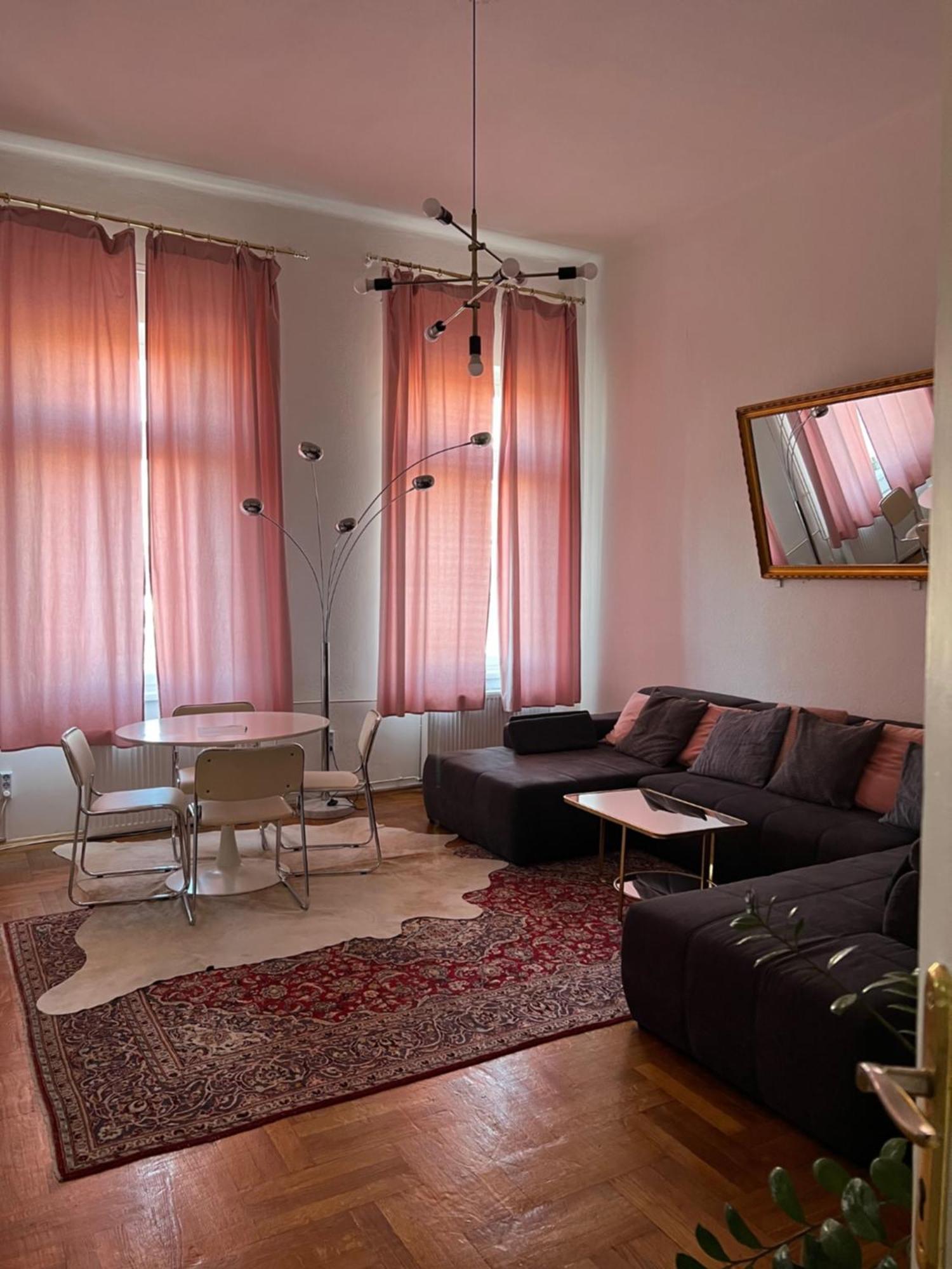 Allomas Apartman Budapest Eksteriør billede